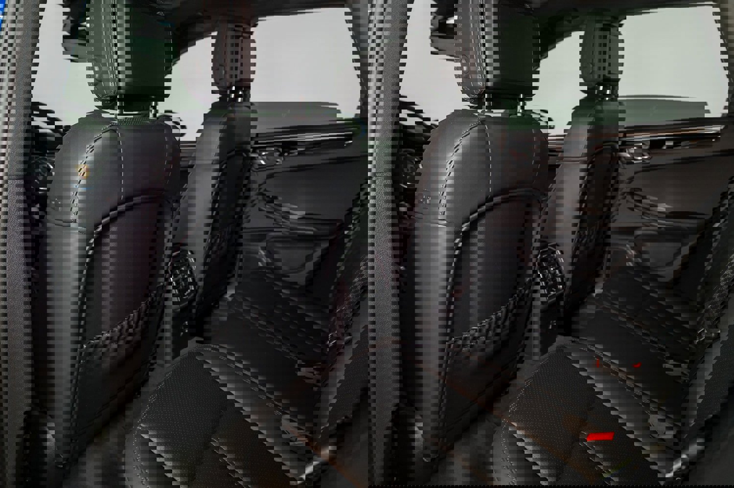 Used 2023 Porsche Macan image 20