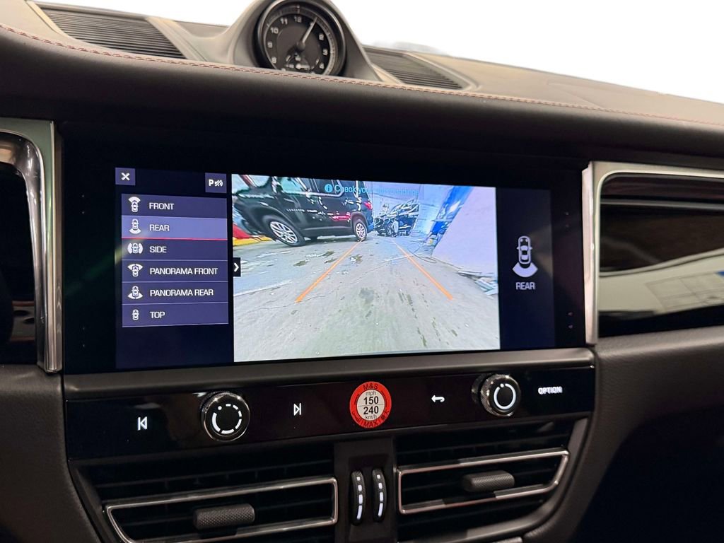 Used 2025 Porsche Macan S AWD/4WD image 38