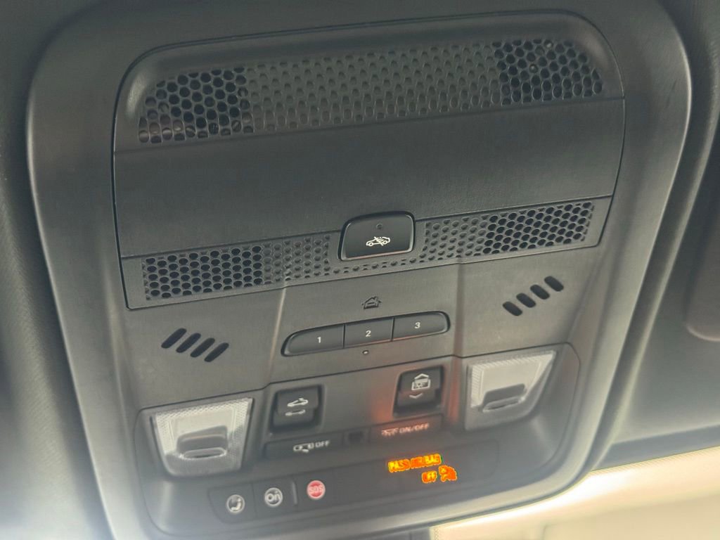 Used 2025 Cadillac XT5 Premium Luxury AWD/4WD image 34