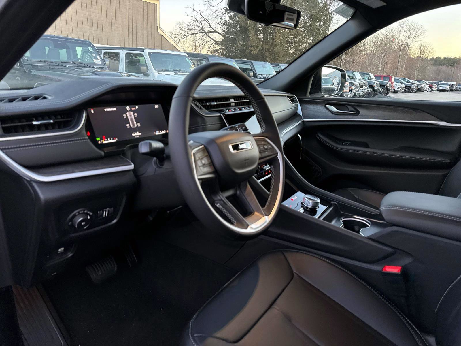 New 2026 Jeep Grand Cherokee Limited w/ Limited Altitude Package image 8