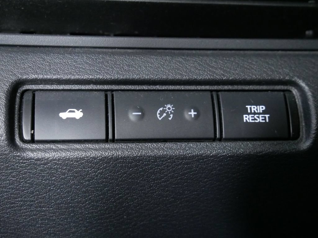 Used 2019 Nissan Altima 2.5 SR FWD image 24
