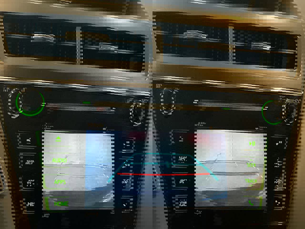 Used 2017 Toyota Prius V Four image 17