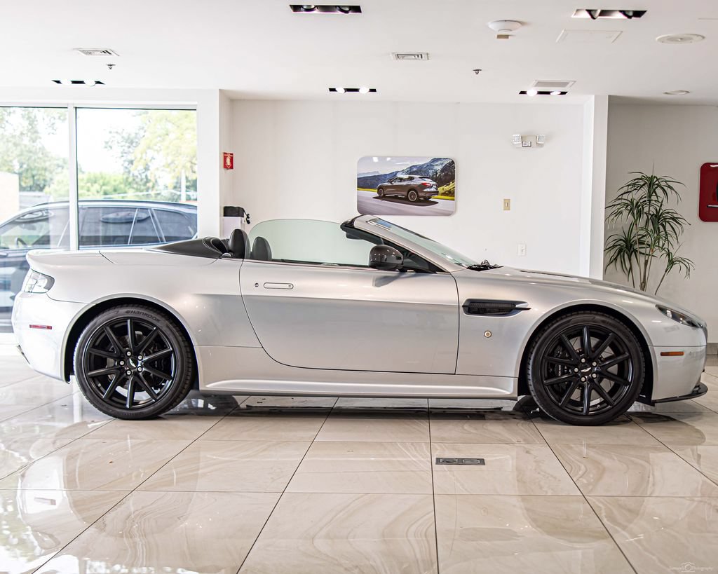 Used 2011 Aston Martin V8 Vantage S RWD image 9