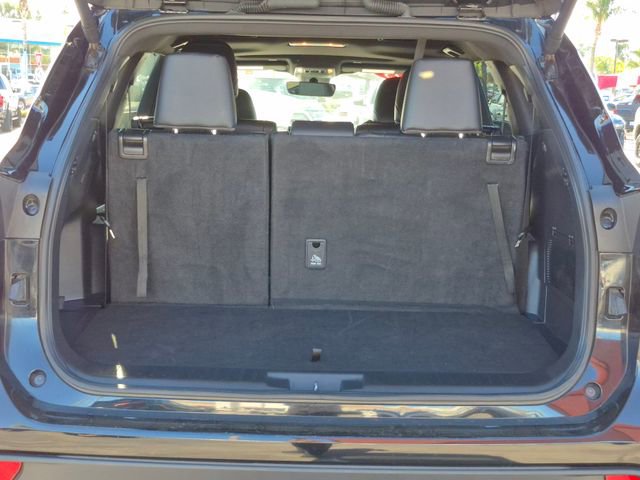 Used 2025 Toyota Highlander XSE image 6