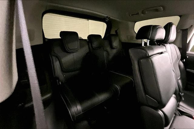 Used 2025 INFINITI QX80 Sensory AWD/4WD image 33