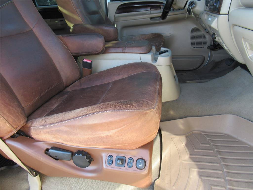 Used 2006 Ford F350 Lariat AWD/4WD image 10