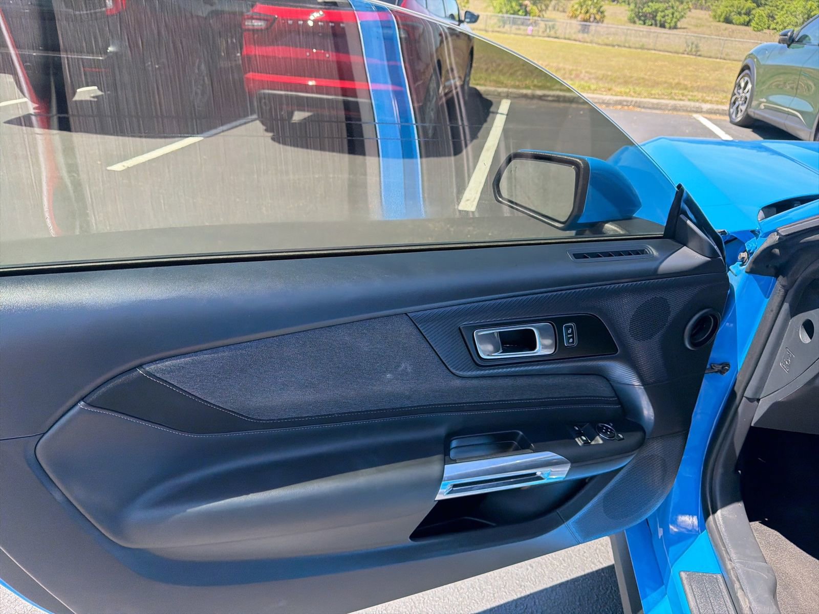 Used 2025 Ford Mustang Coupe image 19