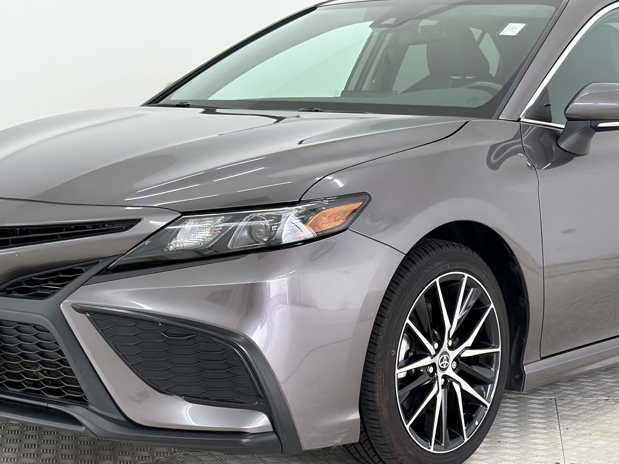 Used 2023 Toyota Camry SE FWD image 24