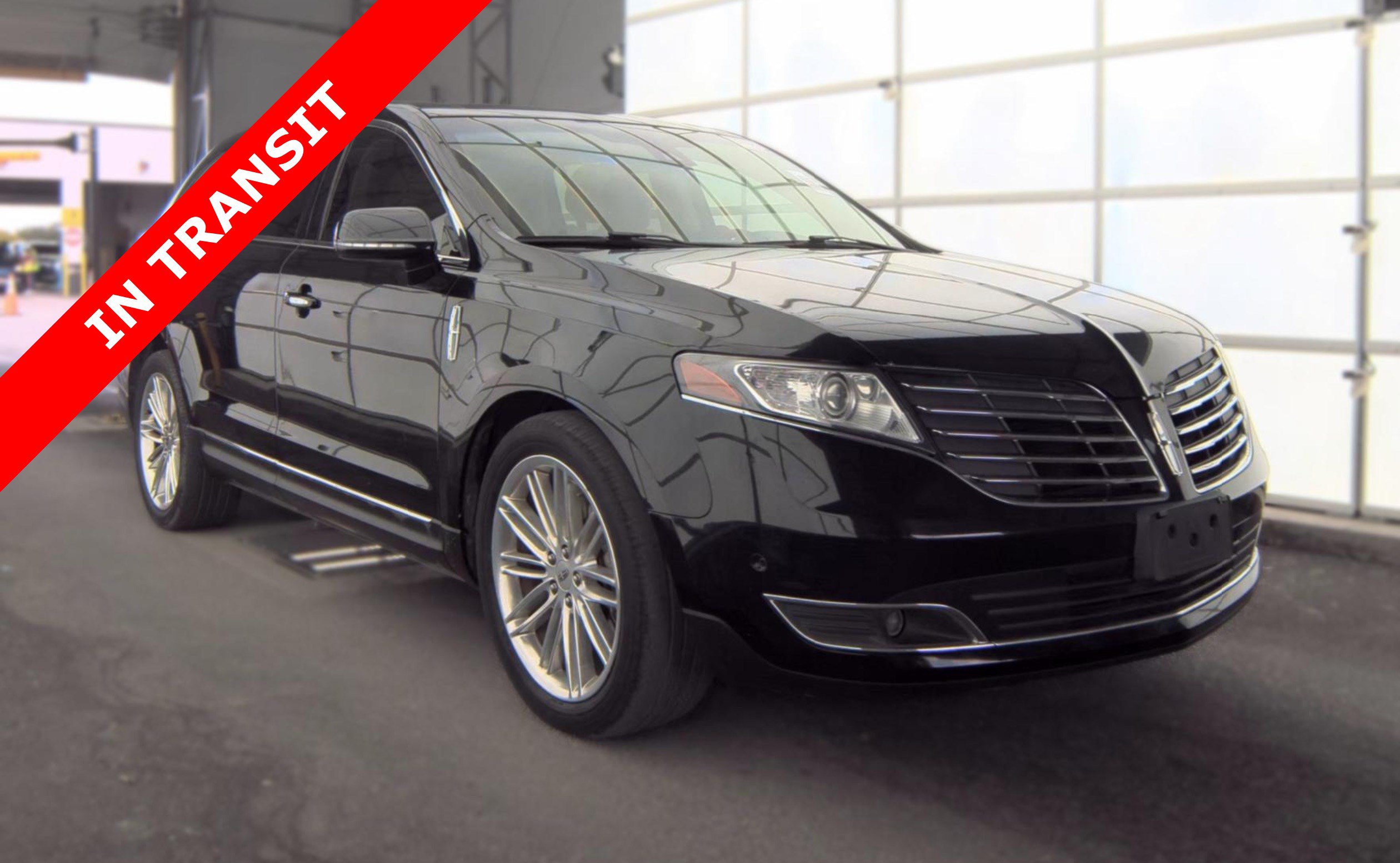 Used 2018 Lincoln MKT AWD w/ Technology Package image 5