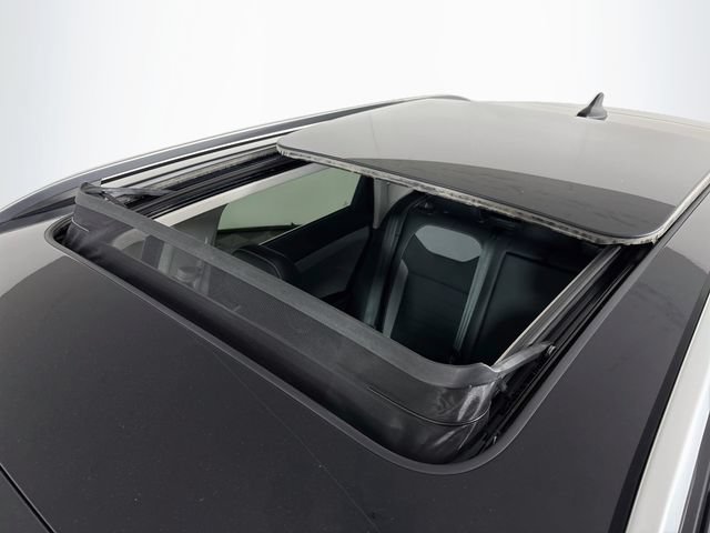 Certified 2023 Volkswagen Taos SEL AWD/4WD image 26