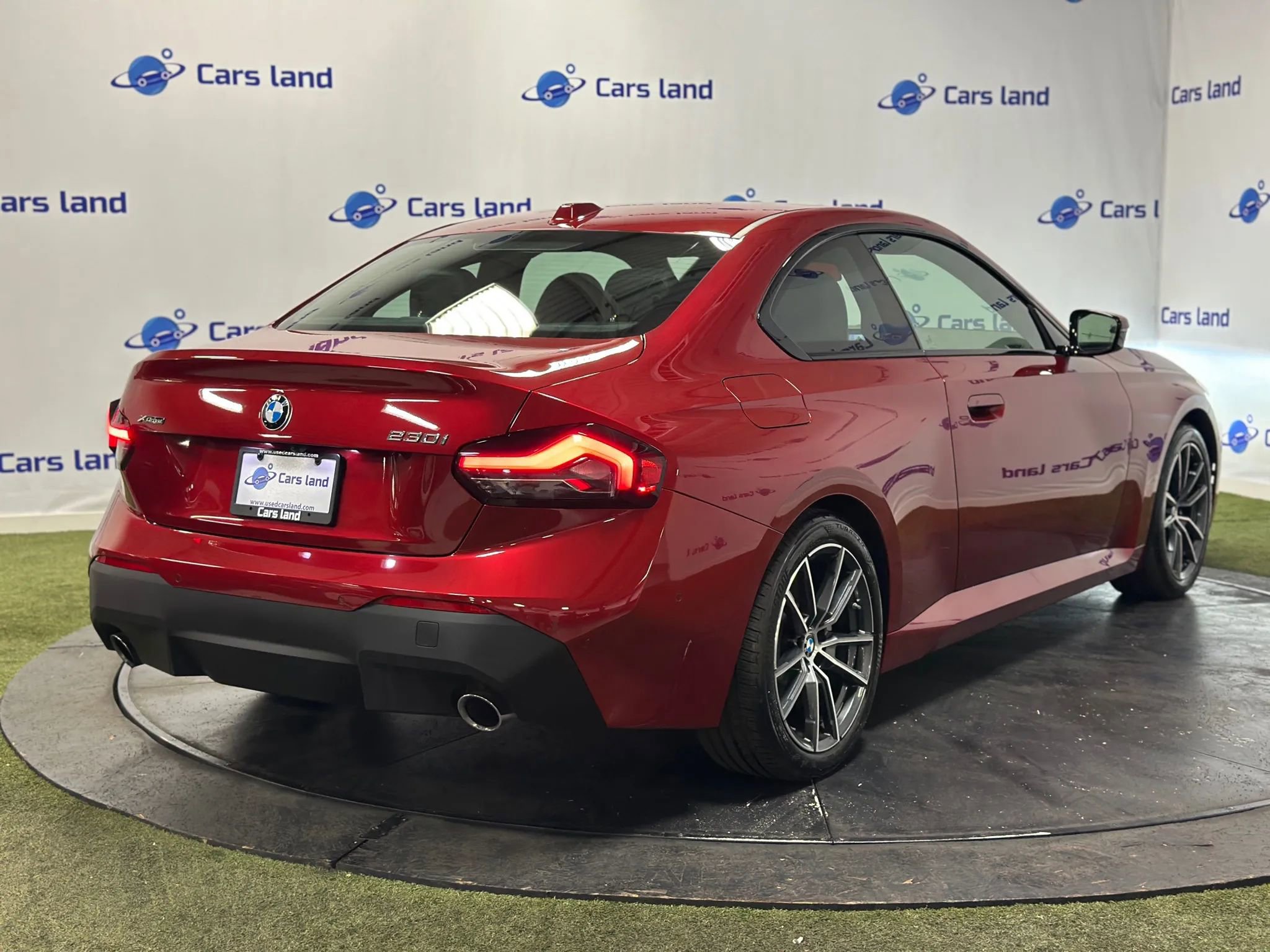 Used 2025 BMW 230i xDrive Coupe image 3