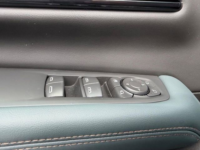 New 2026 GMC Yukon AT4 w/ AT4 Premium Plus Package image 13