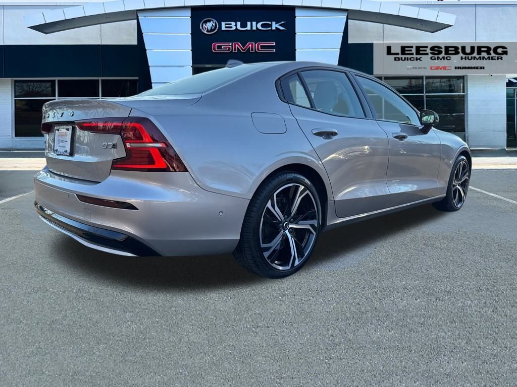 Used 2024 Volvo S60 B5 Plus w/ Climate Package image 7