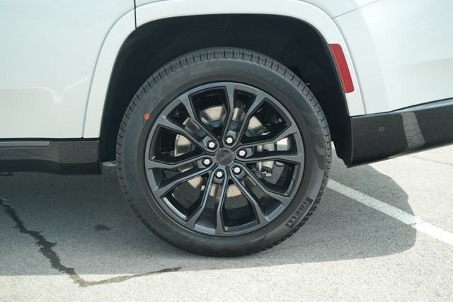 New 2026 Jeep Grand Wagoneer Summit AWD/4WD image 49