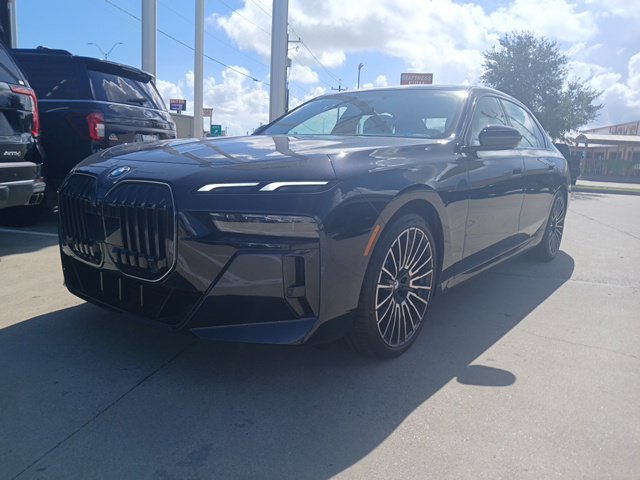 New 2026 BMW 740i xDrive AWD/4WD image 3