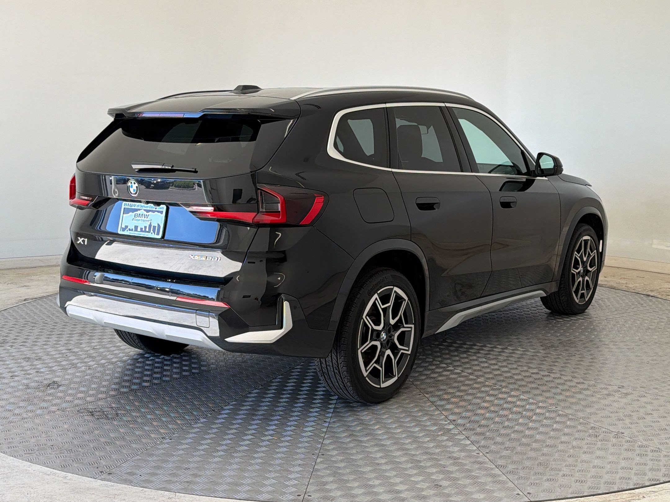 Certified 2026 BMW X1 xDrive28i AWD/4WD image 9