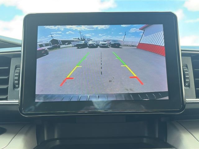 Used 2023 Ford Explorer XLT w/ Equipment Group 202A AWD/4WD image 44