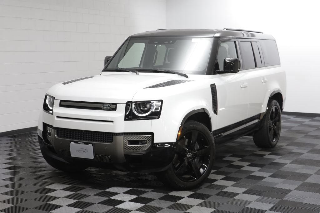 Certified 2025 Land Rover Defender 130 X-Dynamic SE AWD/4WD image 1