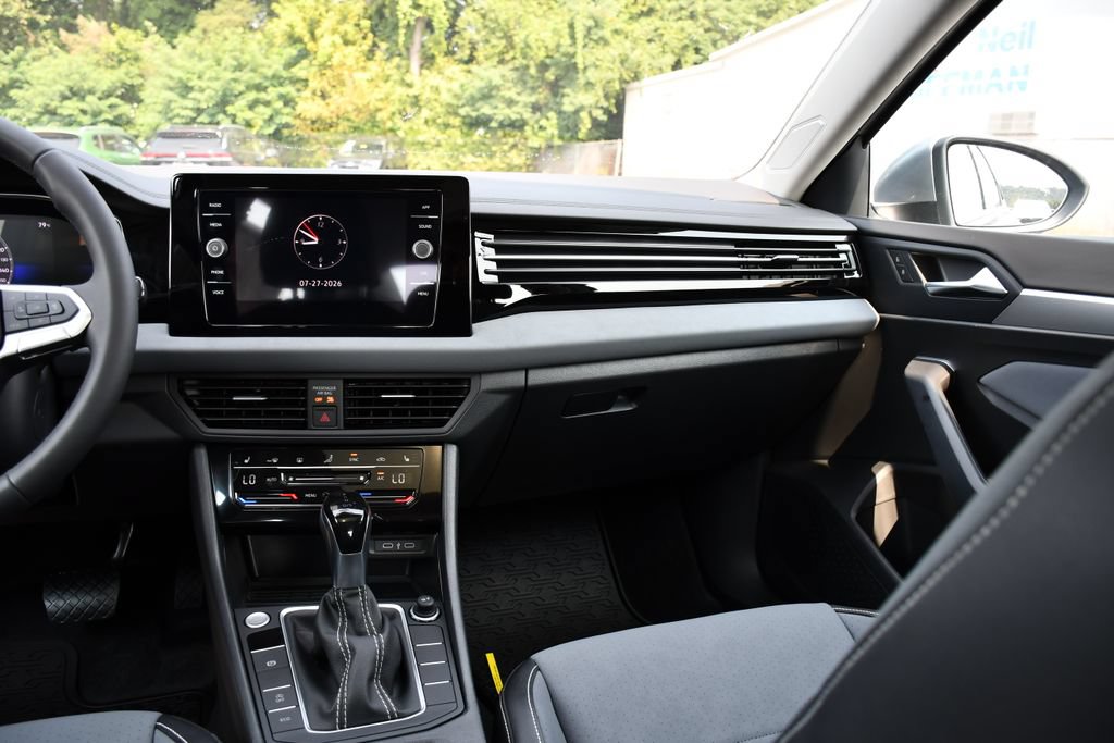 New 2026 Volkswagen Jetta SE FWD image 22