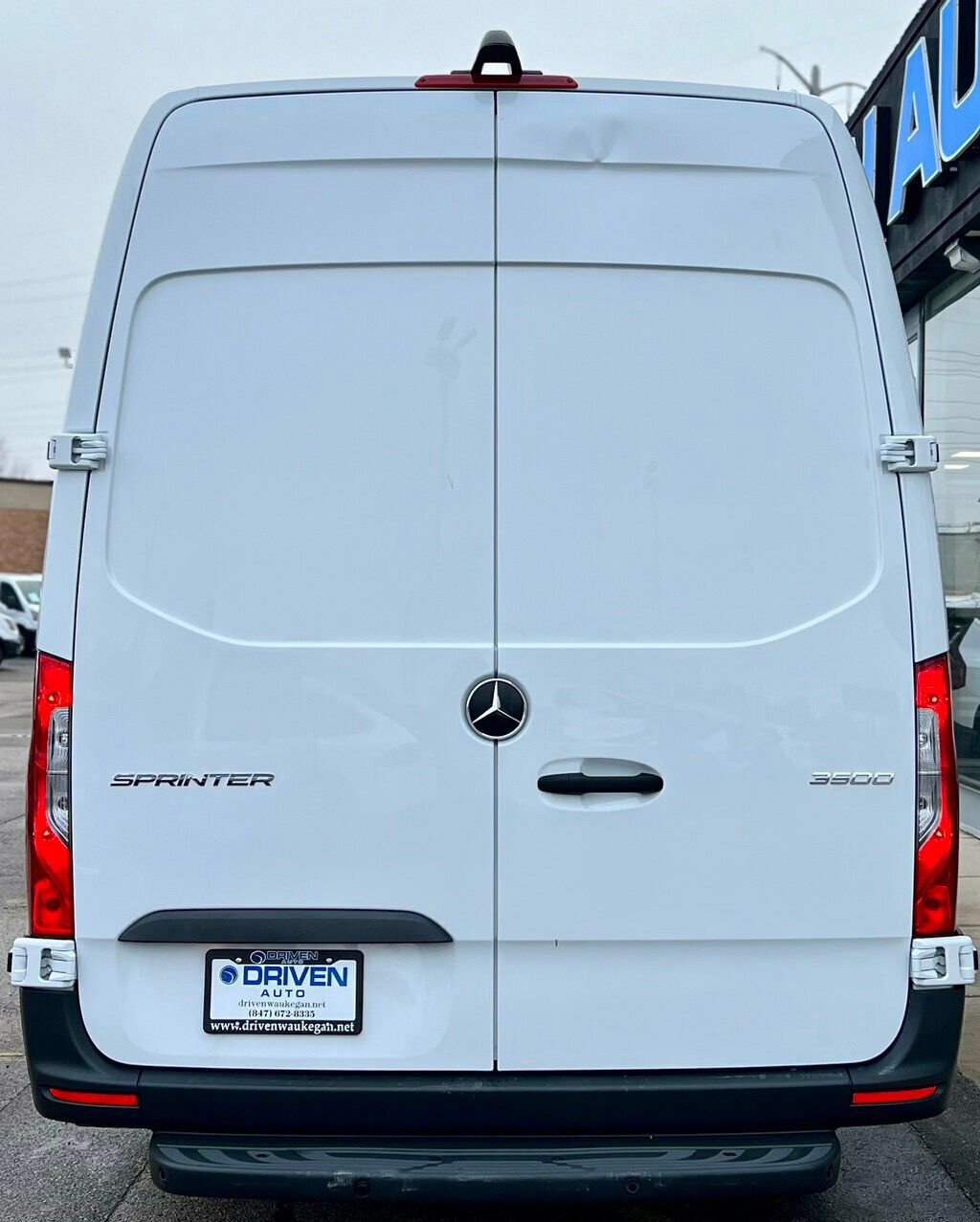 Used 2024 Mercedes-Benz Sprinter 3500 image 29