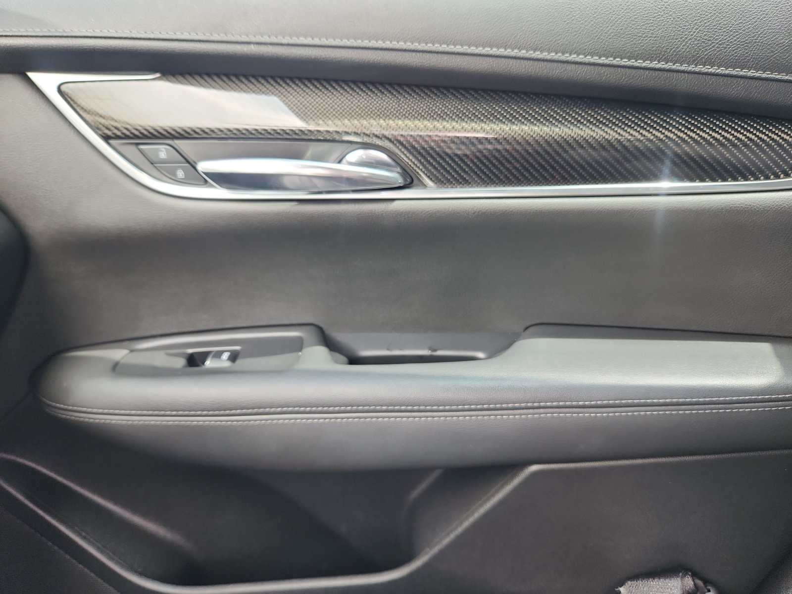 Used 2020 Cadillac XT6 Sport AWD/4WD image 16