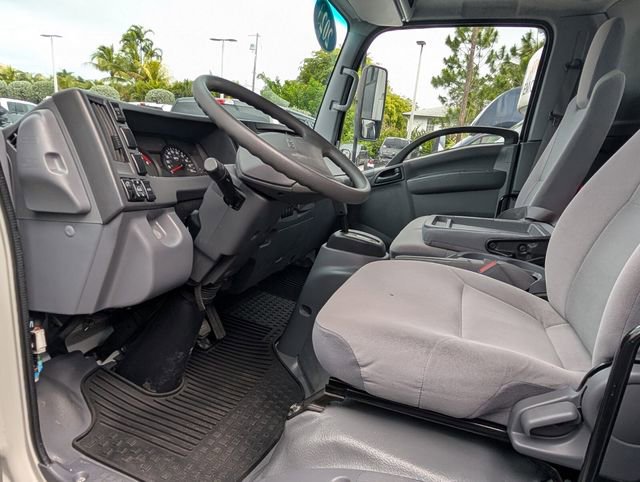 Used 2020 Isuzu NPR RWD image 8