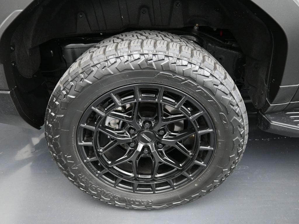 Used 2025 Lexus GX 550 image 24