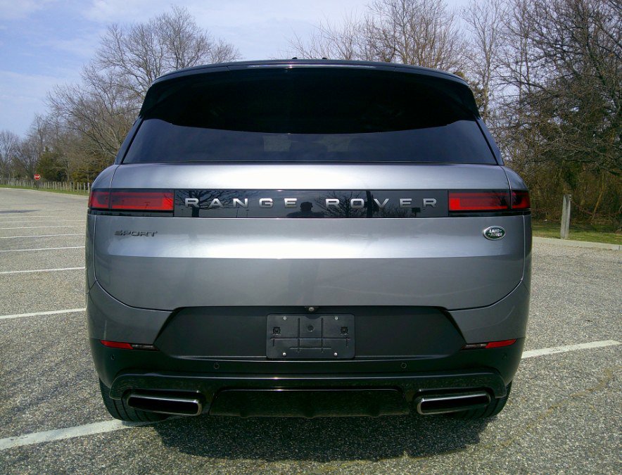 Used 2023 Land Rover Range Rover Sport SE image 8