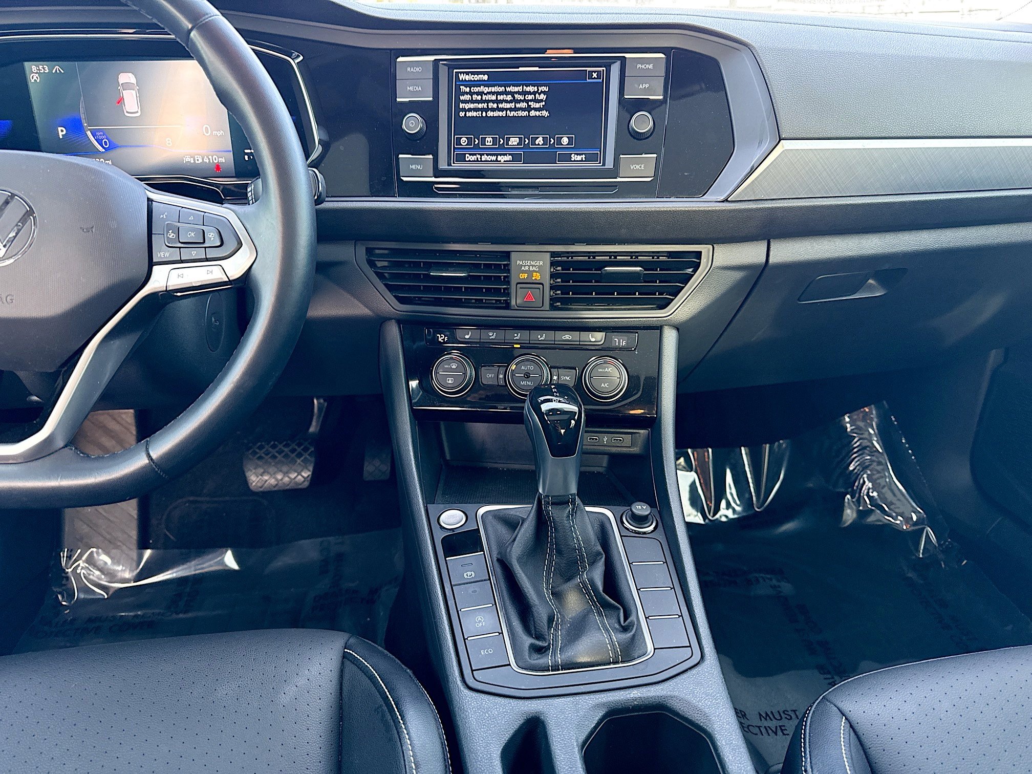 Used 2023 Volkswagen Jetta SE w/ Panoramic Sunroof Package image 18