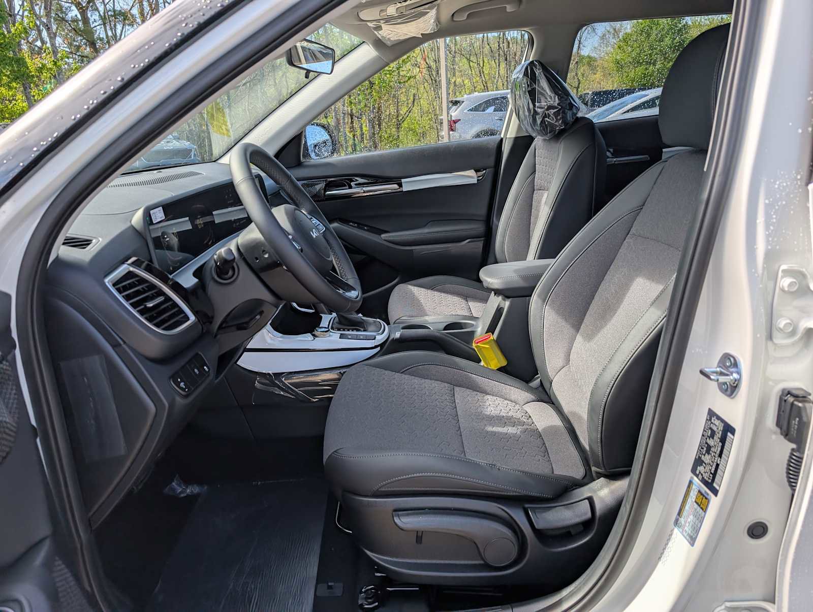 New 2026 Kia Seltos S AWD/4WD image 4