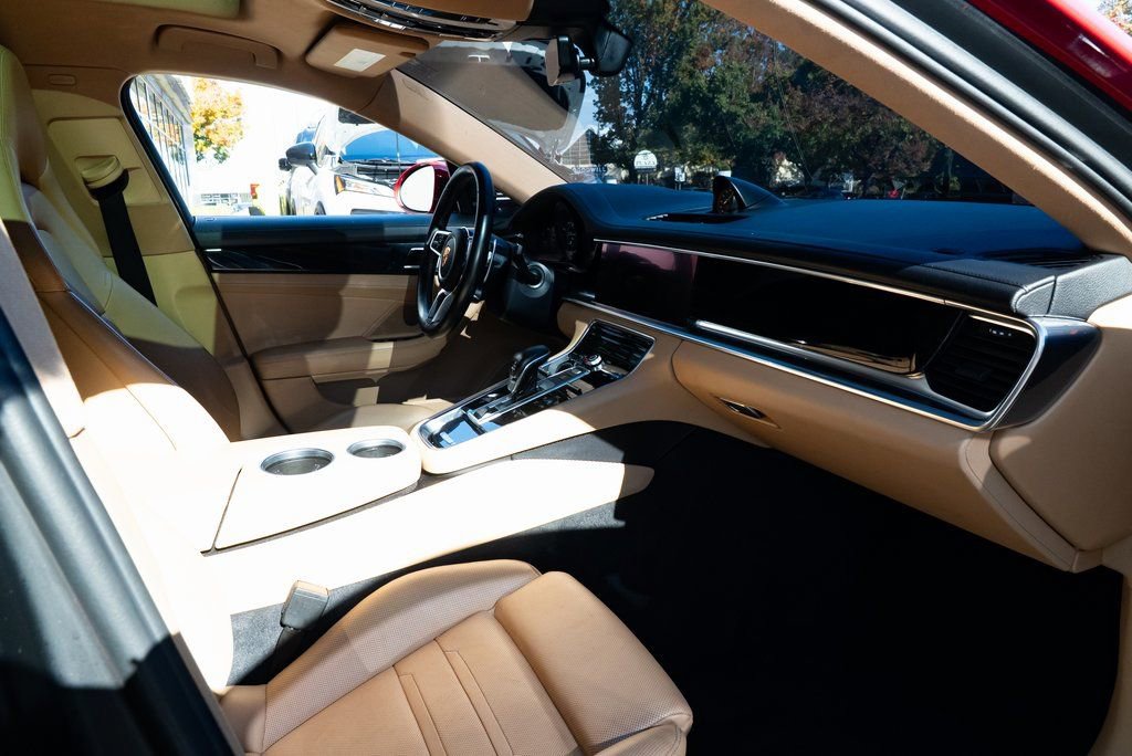 Used 2020 Porsche Panamera 4 w/ Premium Package Plus image 27