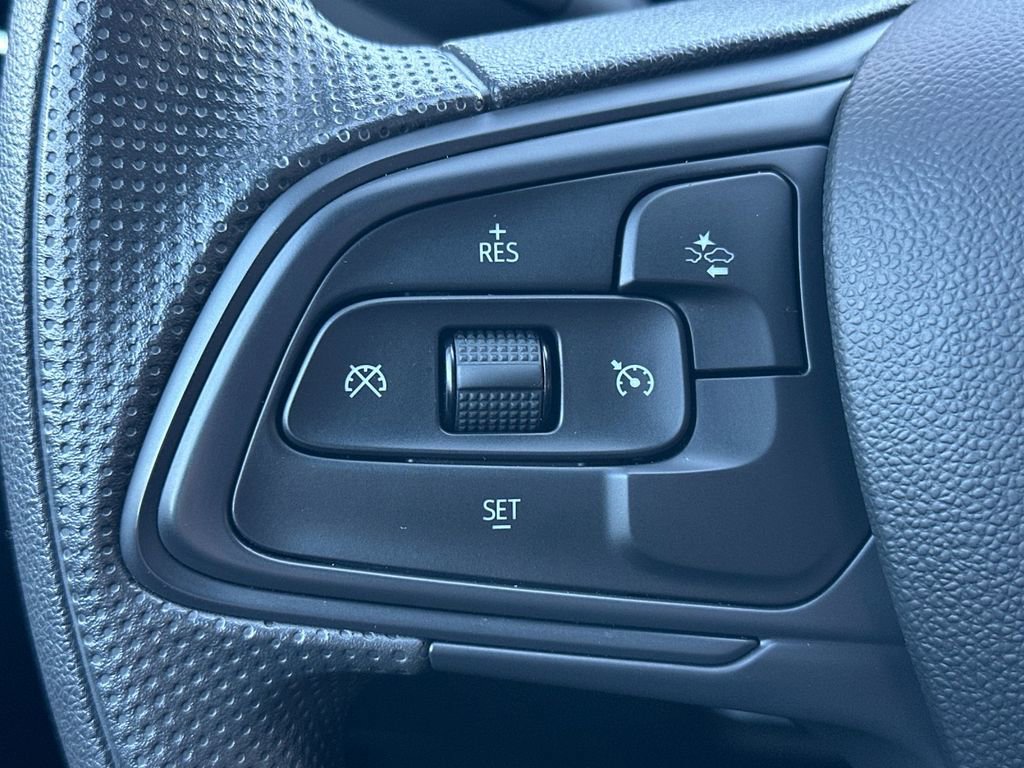 Used 2025 Buick Envista Preferred image 26