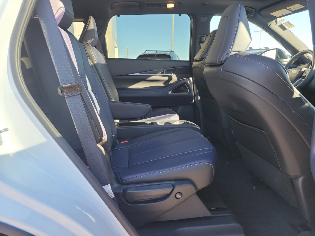 Certified 2026 INFINITI QX60 Sport w/ Dark Cargo Package AWD/4WD image 29