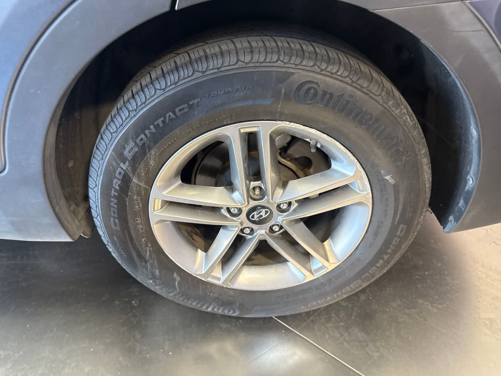 Used 2018 Hyundai Santa Fe Sport w/ 2.4L Value Package 02 FWD image 11