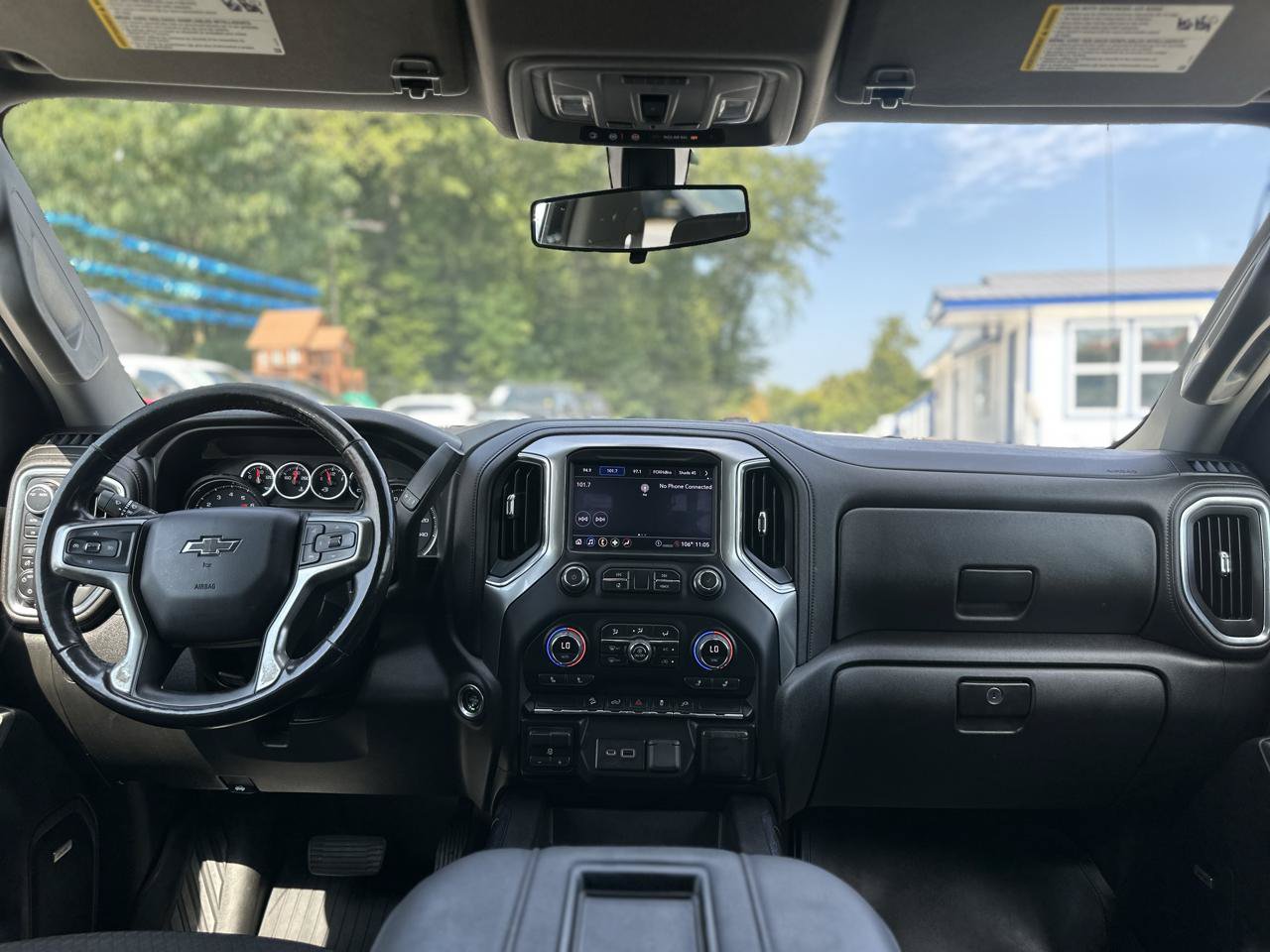 Used 2022 Chevrolet Silverado 1500 LT Trail Boss w/ Convenience Package II AWD/4WD image 12