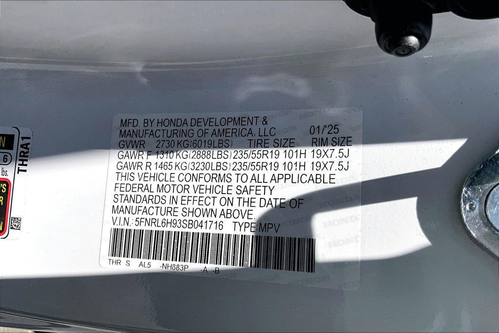 Used 2025 Honda Odyssey Elite image 16