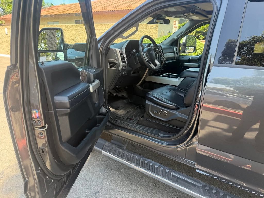 Used 2018 Ford F350 Lariat w/ Lariat Ultimate Package AWD/4WD image 18