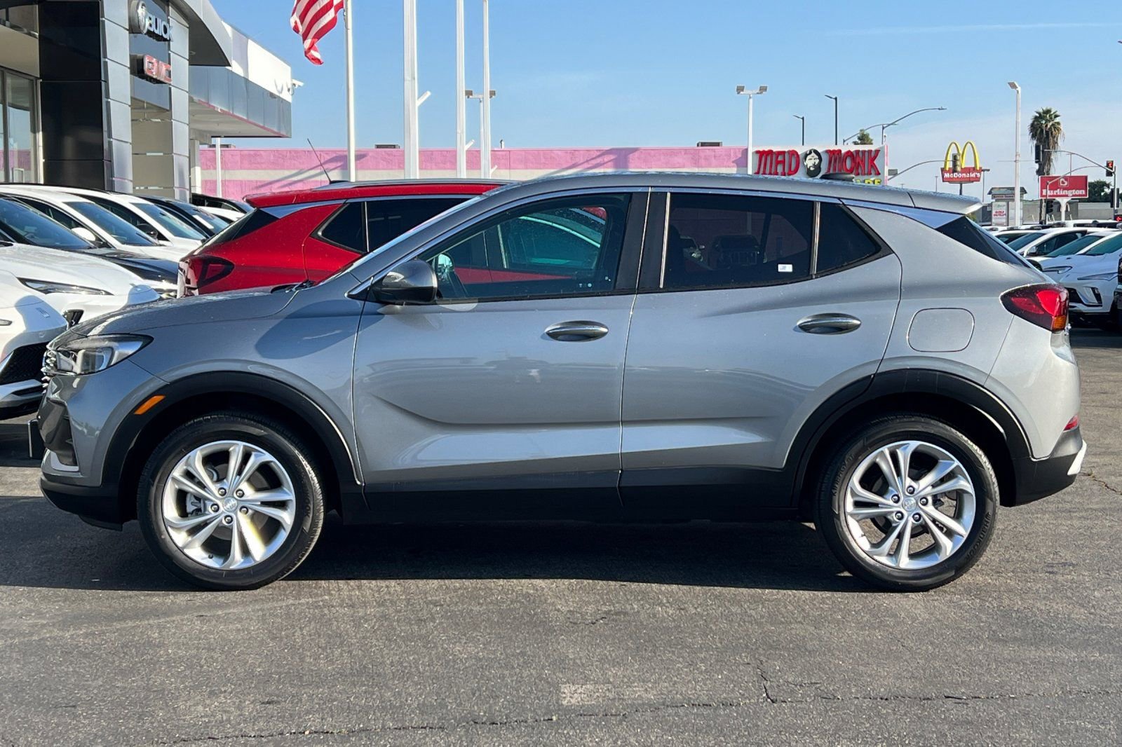 Used 2023 Buick Encore GX Preferred w/ Cold Weather Comfort Package image 7