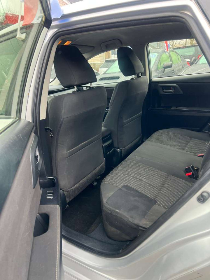 Used 2018 Toyota Corolla iM image 11