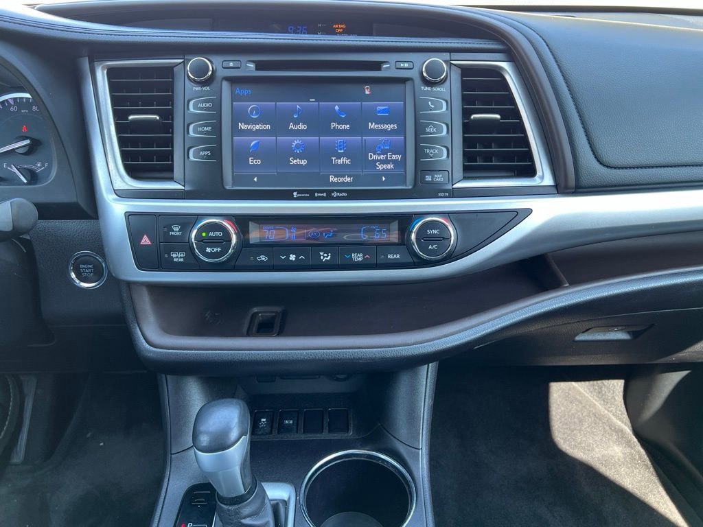 Used 2017 Toyota Highlander XLE image 27