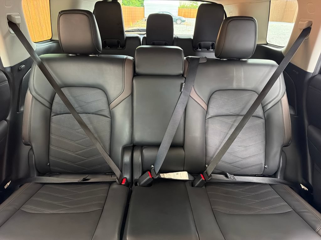 Used 2025 Nissan Pathfinder Platinum w/ Cargo Package FWD image 30