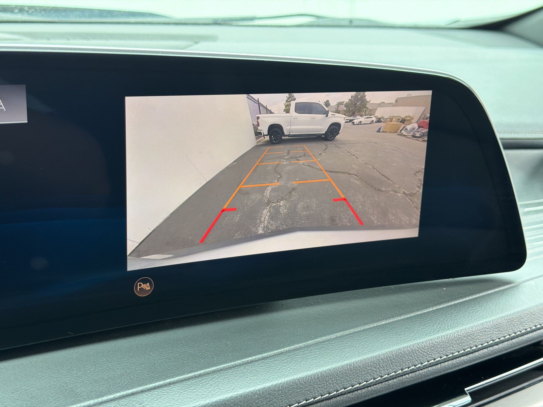 Used 2024 Cadillac XT4 Premium Luxury FWD image 17