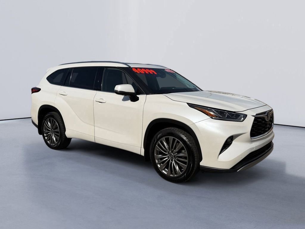 Used 2021 Toyota Highlander Platinum image 1