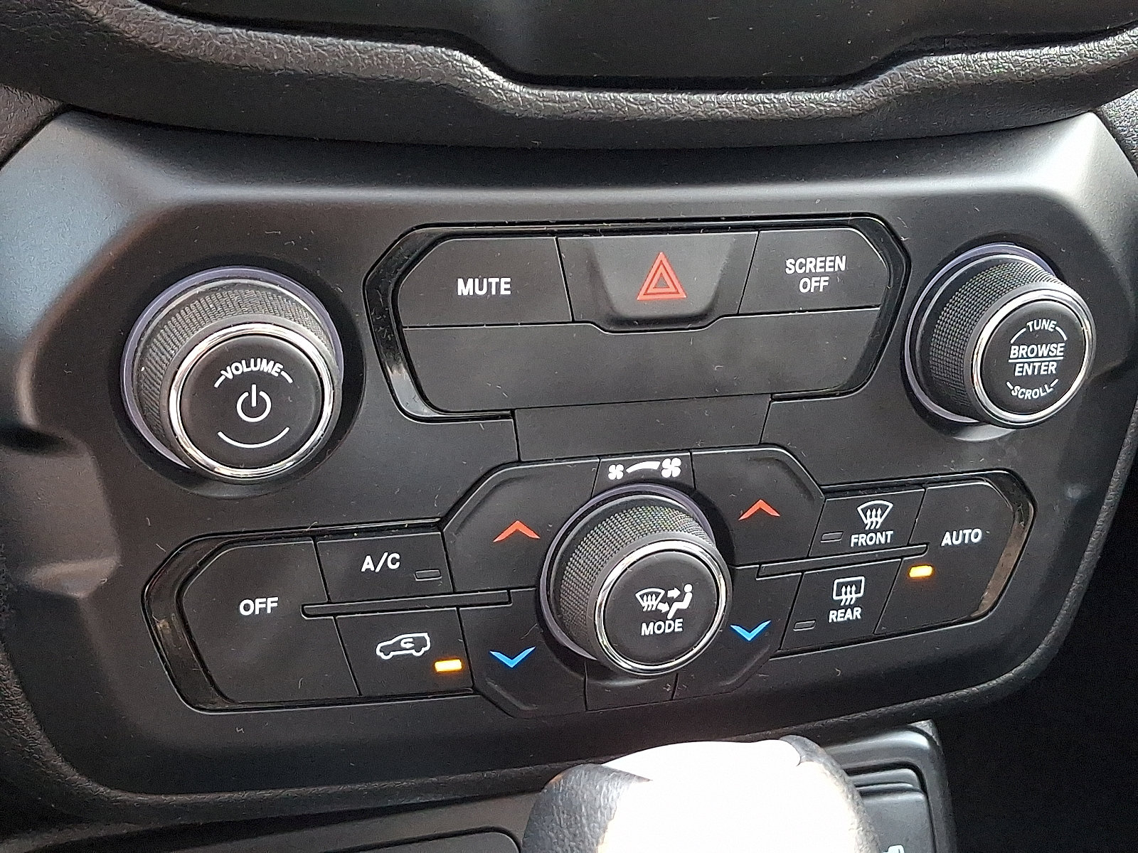 Certified 2020 Jeep Renegade Limited AWD/4WD image 16