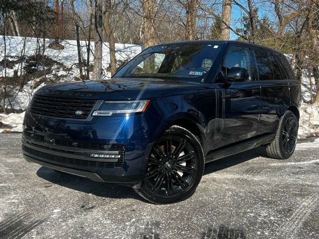 Used 2023 Land Rover Range Rover SE video 1