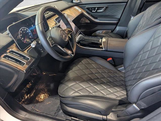 Used 2025 Mercedes-Benz S 580 4MATIC Sedan image 17