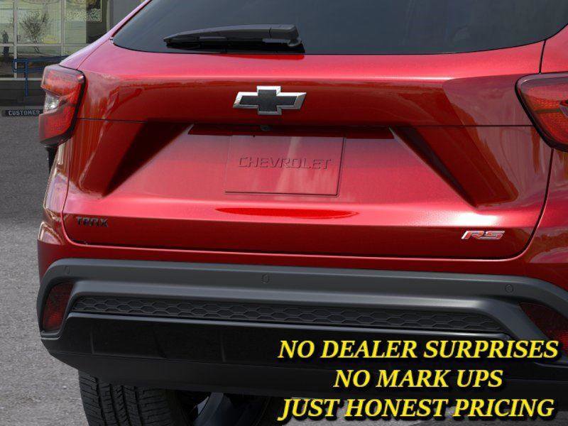 New 2026 Chevrolet Trax RS w/ Driver Confidence Package FWD image 7