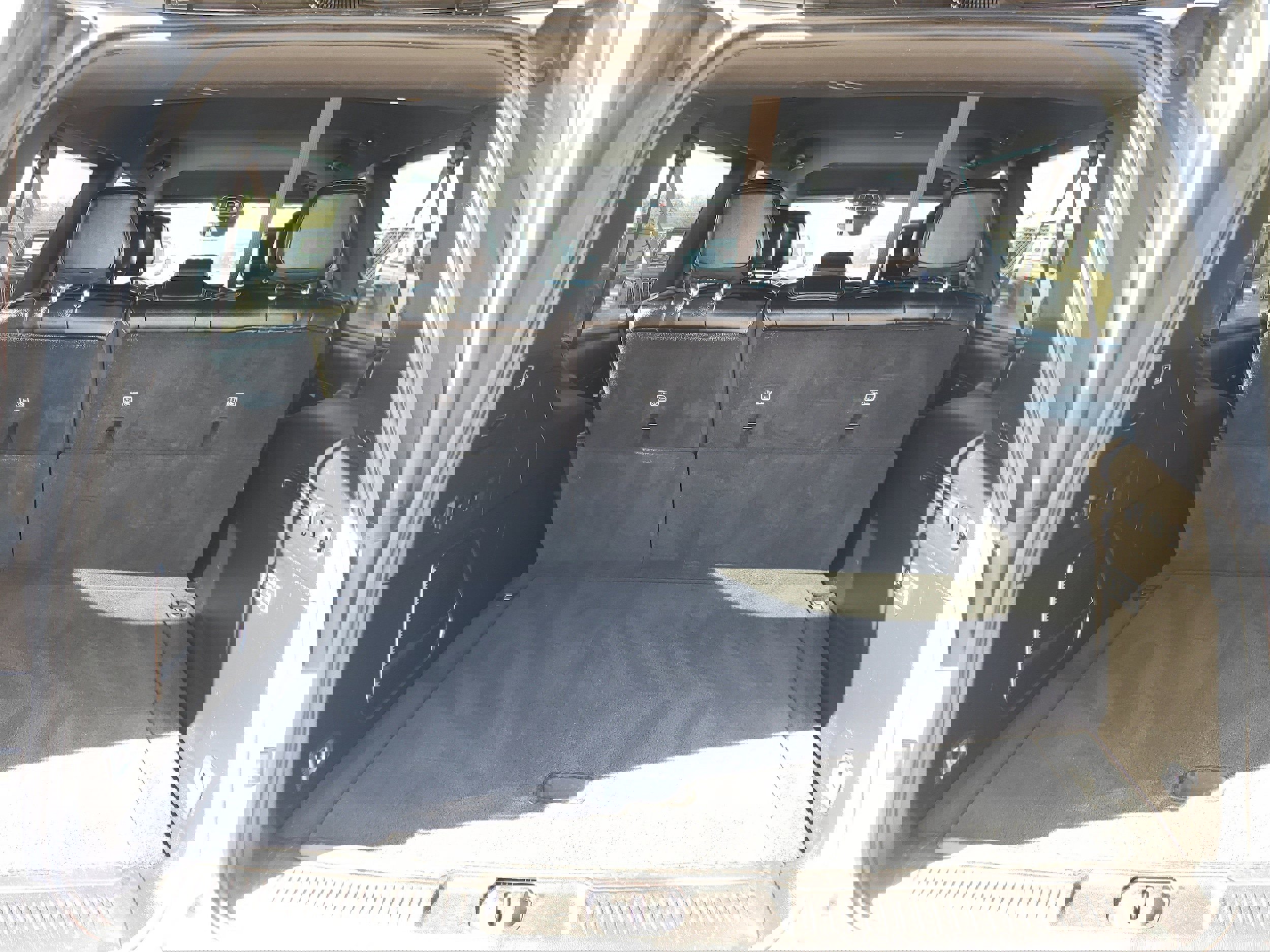 Used 2024 Jeep Wagoneer L Series II w/ Flexible Seating Group image 26