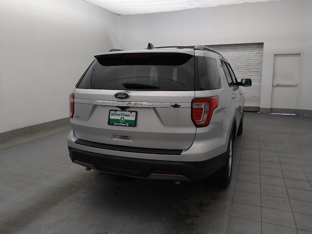Used 2019 Ford Explorer XLT FWD image 7