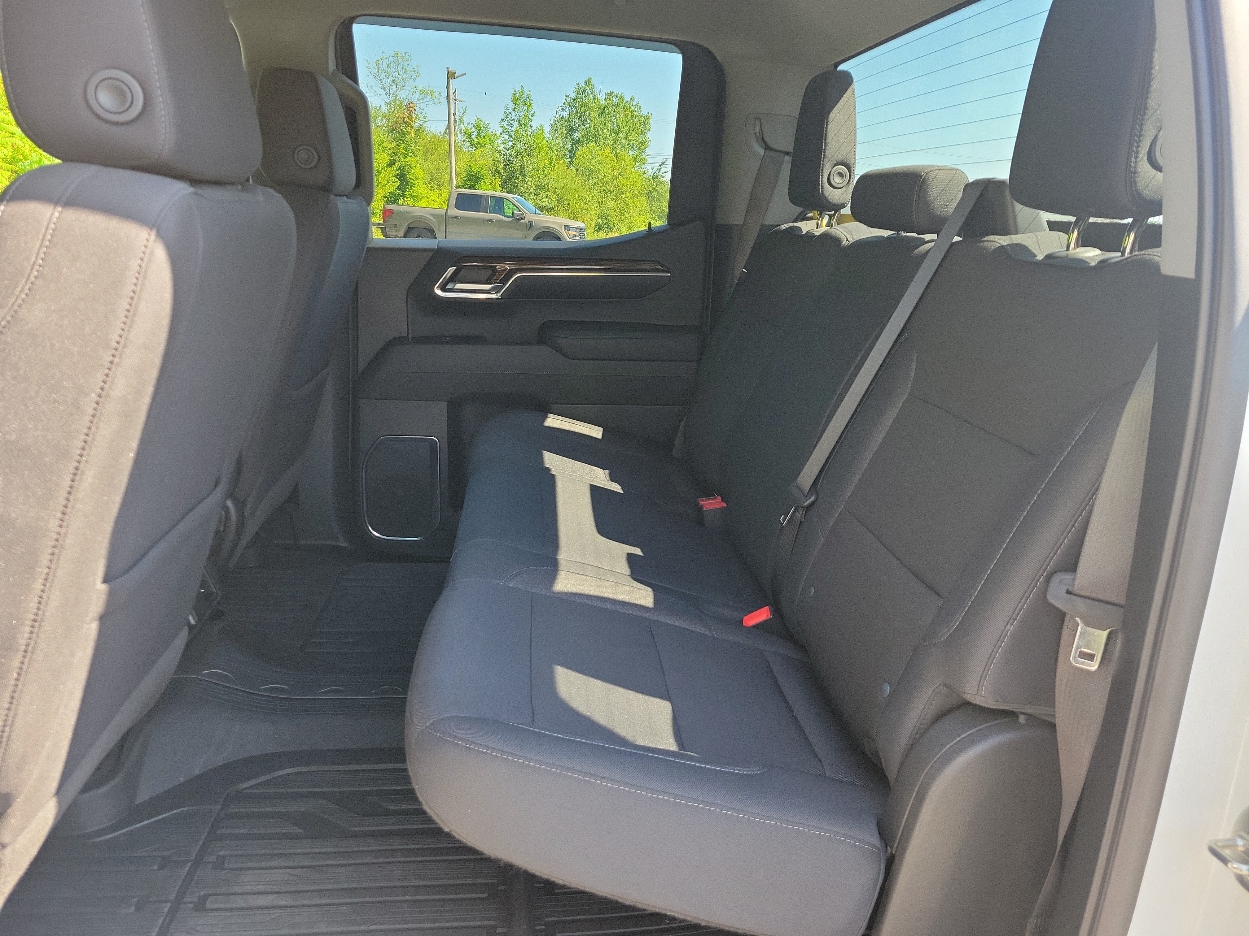 Used 2024 GMC Sierra 1500 SLE w/ LPO, GMC Protection Package AWD/4WD image 16